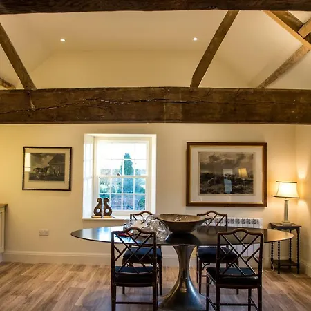 The Loft, Boutique Apartment, *